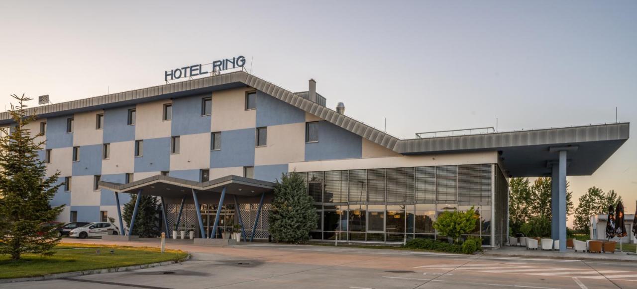 Hotel Ring Orechová Potôň Zewnętrze zdjęcie